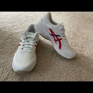 NEW ASICS Kayano 26